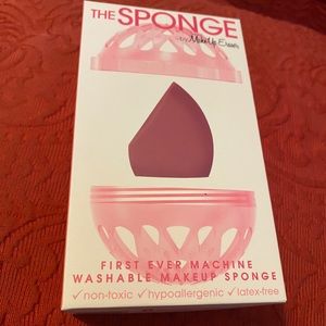 Makeup sponge